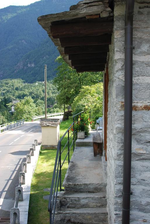 Casa Fontanella Villa Brione  Buitenkant foto